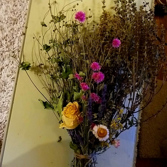Dried real flower aromatic bouquet.